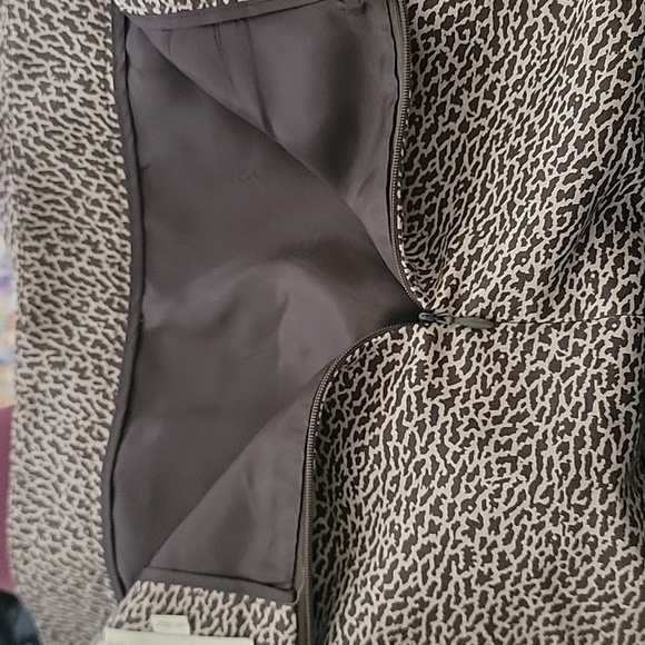 Loft Cotton Silk Blend Tan Brown Animal  Leopard Print Pencil Skirt Size 4P - Picture 9 of 9